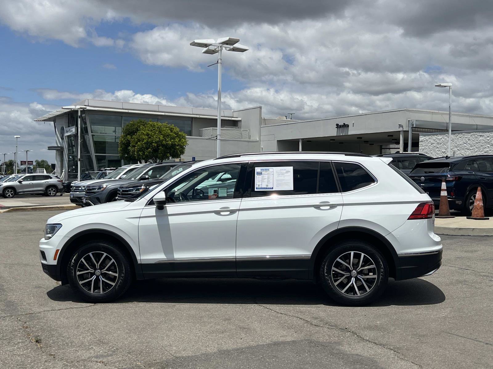 Used 2021 Volkswagen Tiguan SE with VIN 3VV3B7AXXMM083291 for sale in Irvine, CA