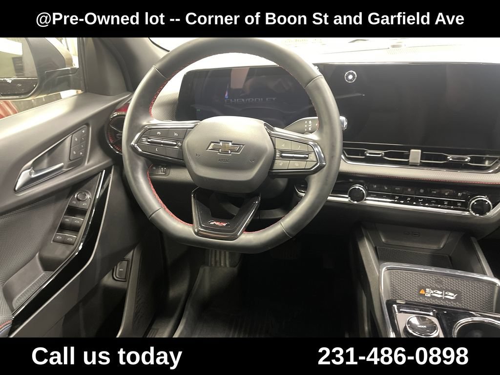 Used 2025 Mosaic Black Metallic Chevrolet RS image 18