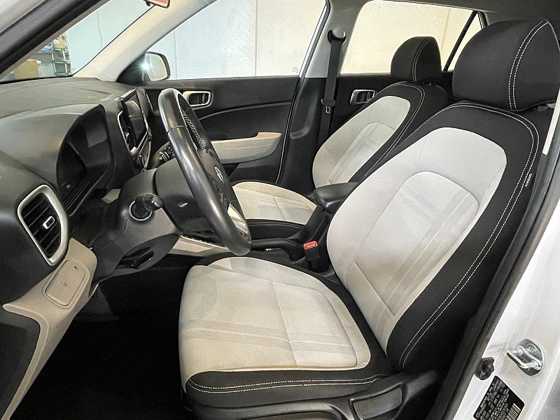 Used 2025 LUNAR WHITE Hyundai SEL IVT image 9