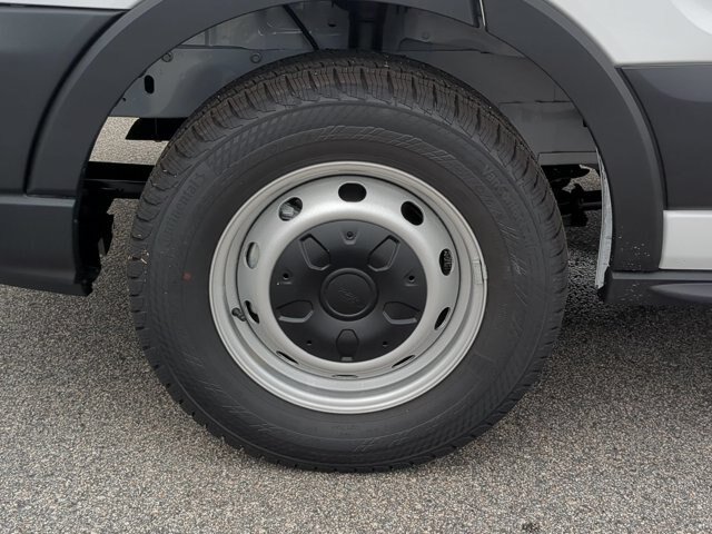 New 2026 Oxford White Ford Cargo Van image 10