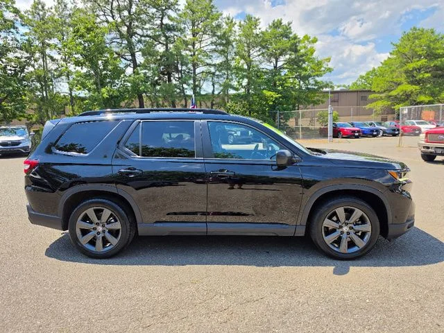 Used 2025 Crystal Black Pearl Honda Sport image 6