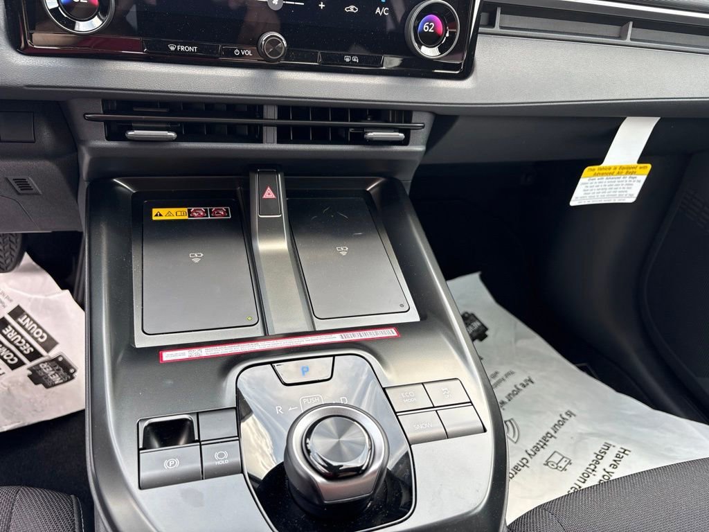 New 2026 Wind Chill Pearl Toyota SE image 14
