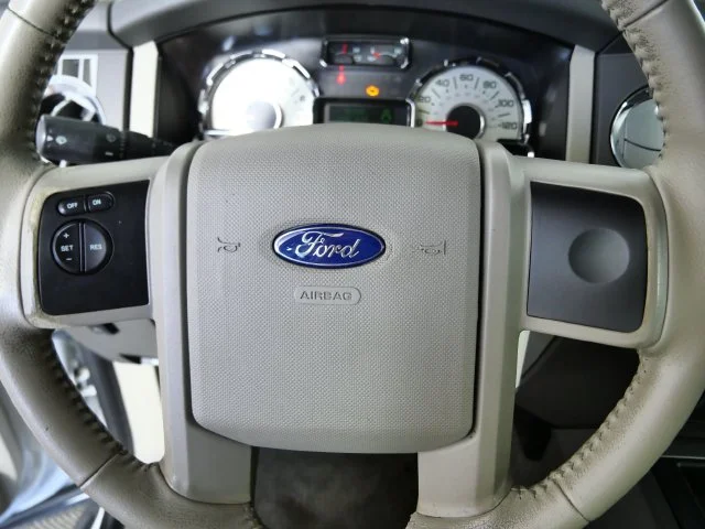 Used 2014 White Ford XL image 21