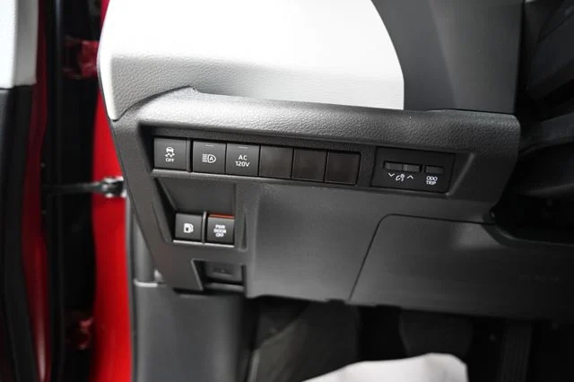 2026 Toyota Sienna XLE - Photo 27