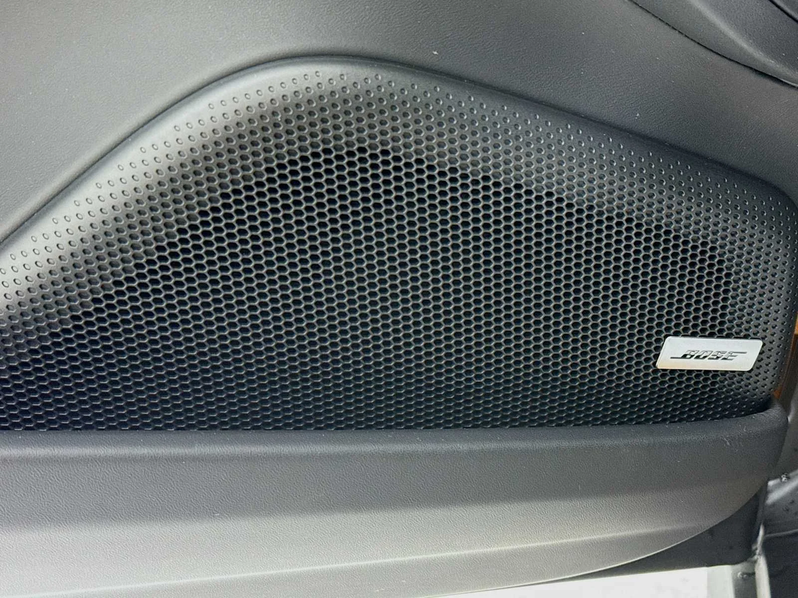 2026 Porsche Panamera 4 E-Hybrid - Photo 12