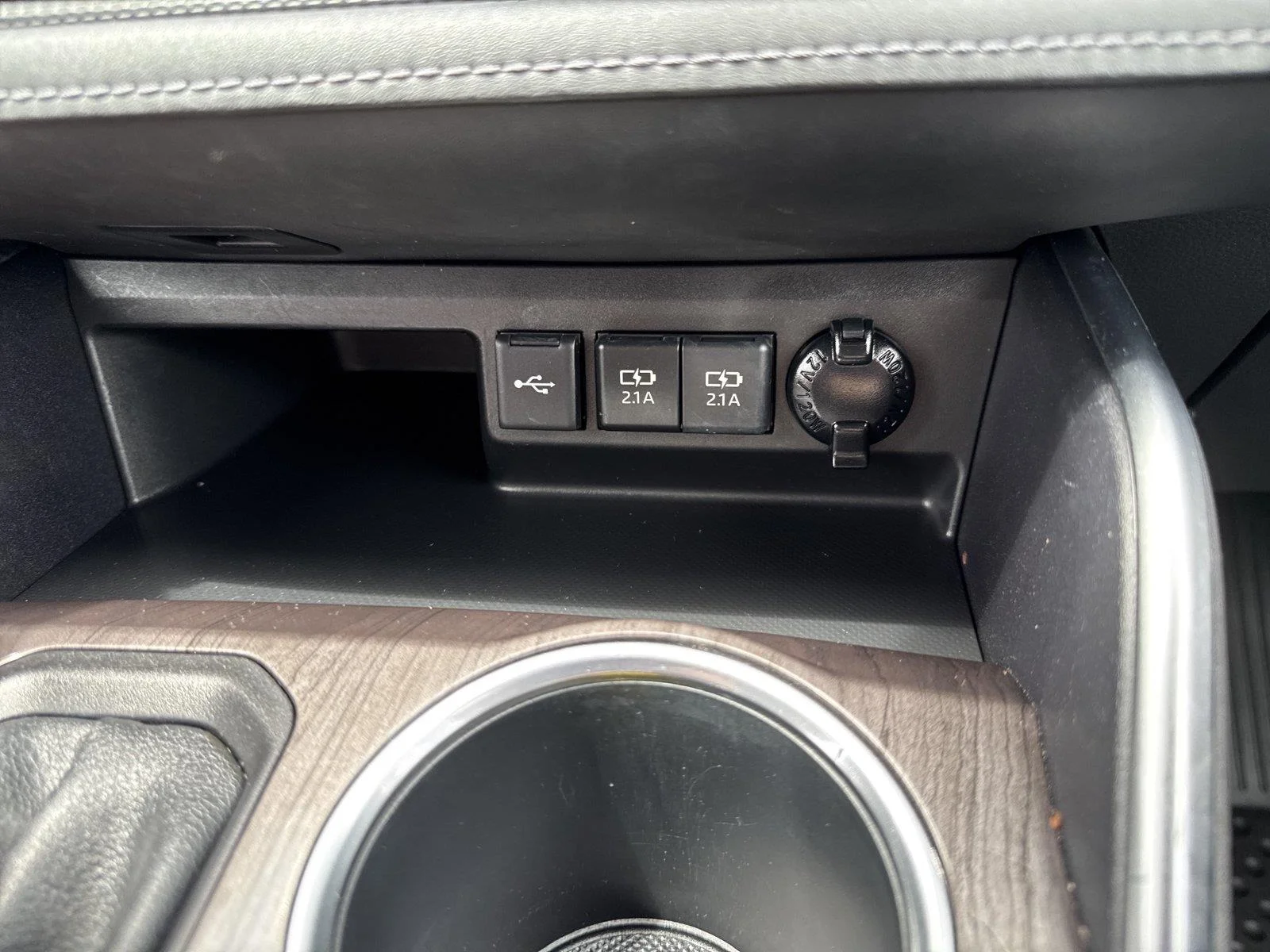 Used 2021 Moondust Toyota Limited image 27