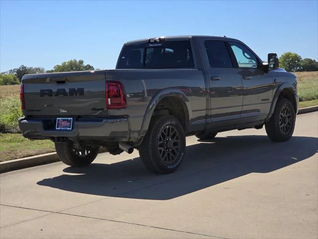 New 2027 Ceramic Gray Clear-Coat Exterior Paint RAM Limited image 3
