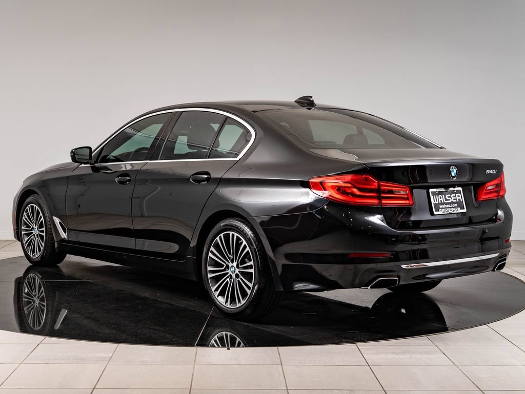 Used 2019 Black Sapphire Metallic BMW 540i image 6