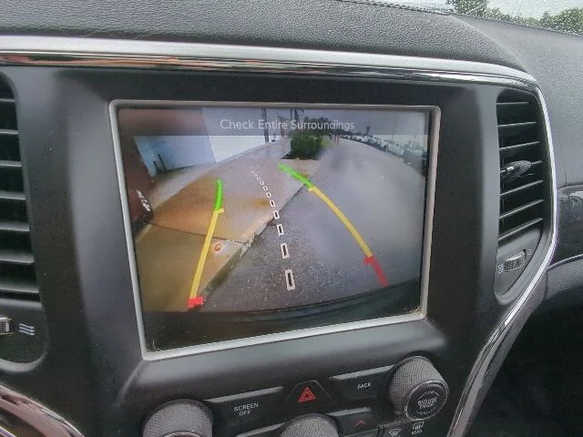Used 2015 Black Jeep High Altitude image 22