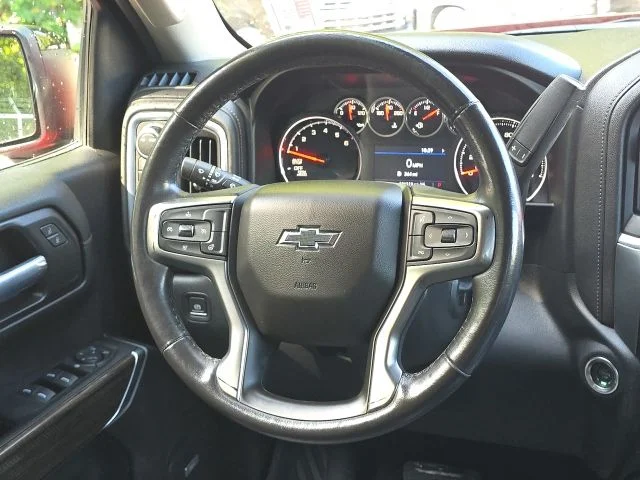 Used 2021 Red Chevrolet LT Trail Boss image 40