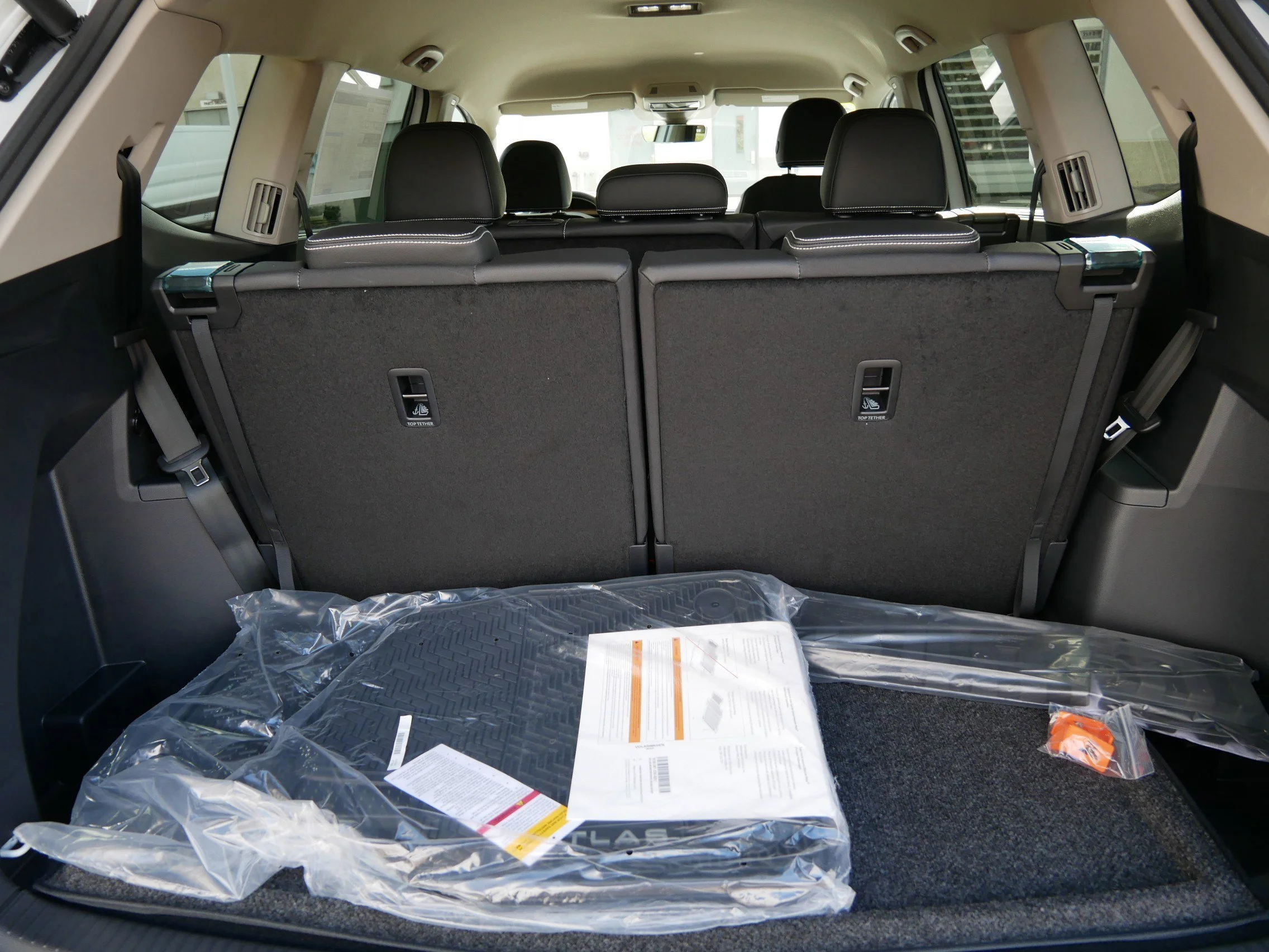 New 2026 Pure Gray Volkswagen 2.0T SE w/Technology image 6