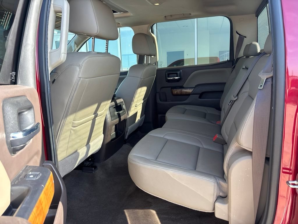Used 2018 RED QUARTZ TINTCOAT GMC SLT image 8