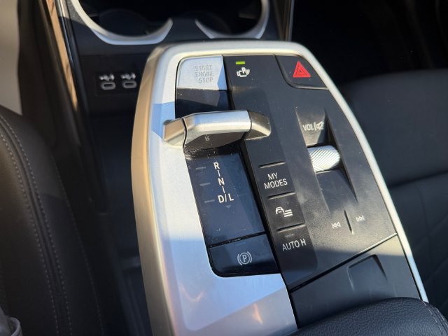Used 2023 Black BMW xDrive28i image 23