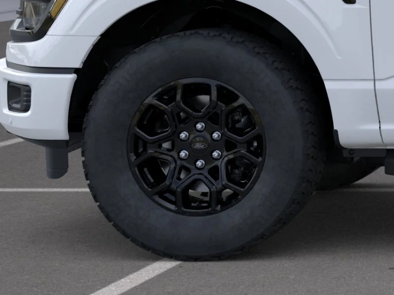 New 2026 Oxford White Ford XLT image 41