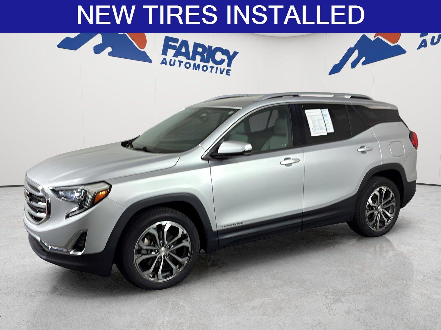 Used 2019 Quicksilver Metallic GMC SLT image 1