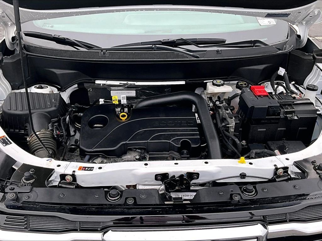 Used 2026 White GMC Elevation image 30