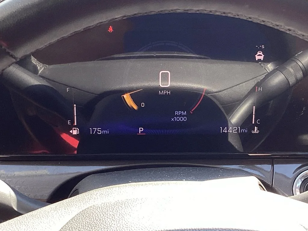 Used 2024 Crimson Metallic Chevrolet ACTIV image 14