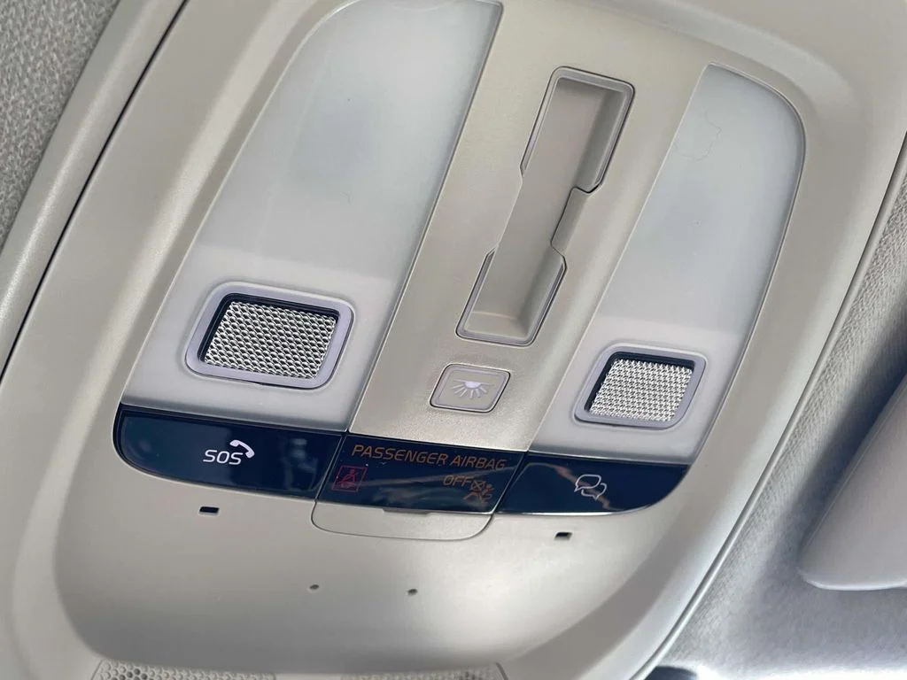 New 2026 Crystal White Volvo Plus image 22