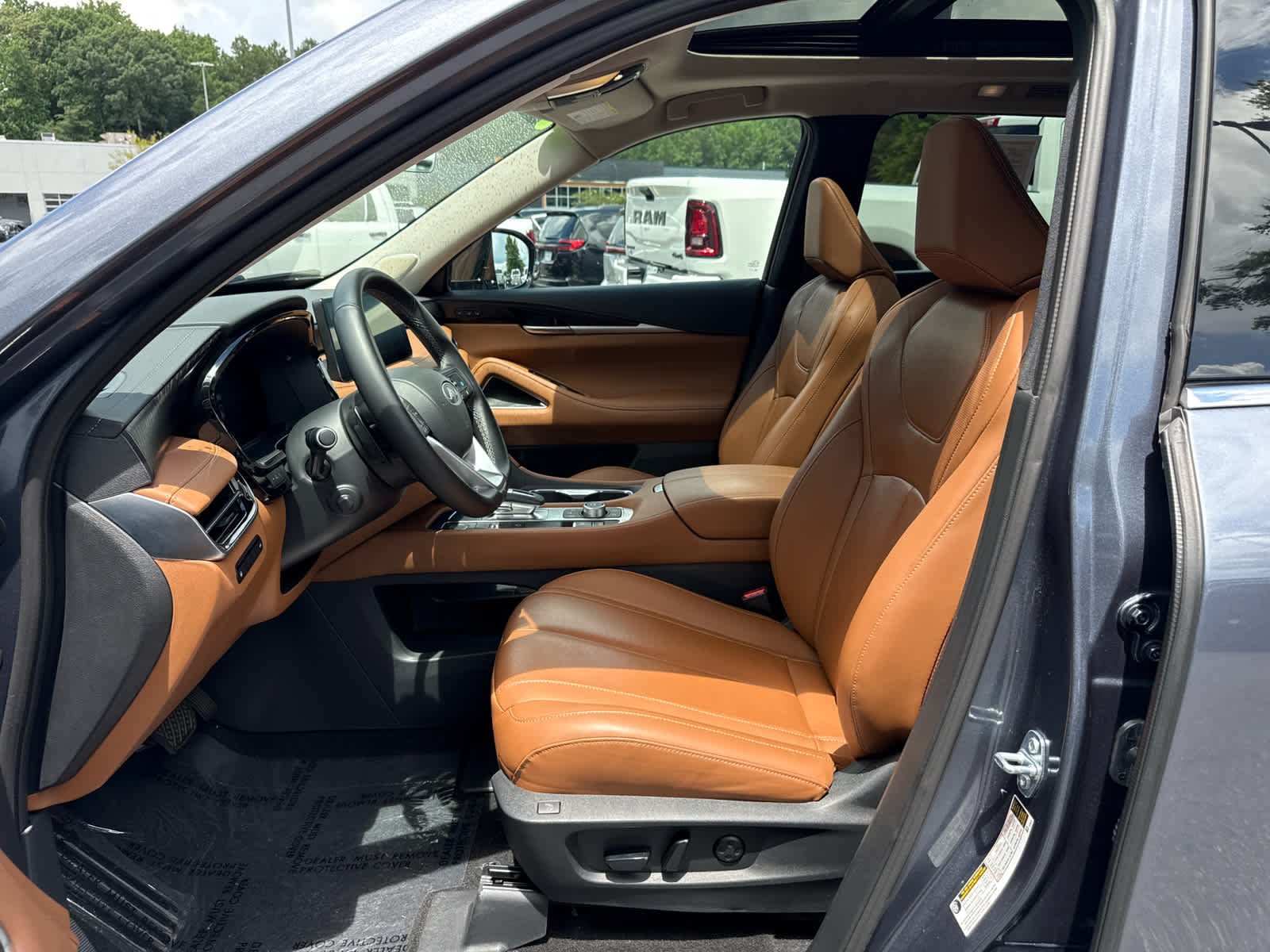 Used 2025 Moonbow Blue INFINITI SENSORY image 12