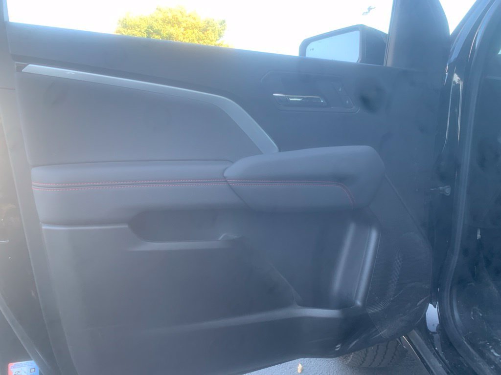 Used 2024 Black Chevrolet Z71 image 10
