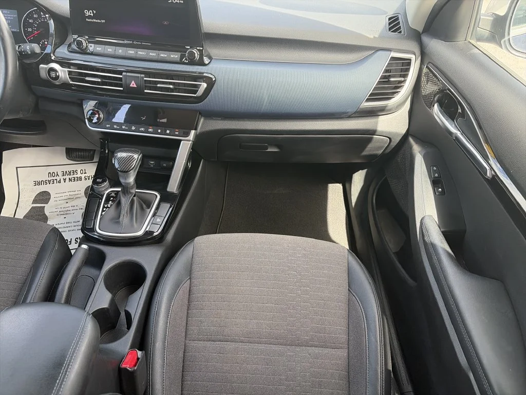Used 2022 Blue Kia S image 20
