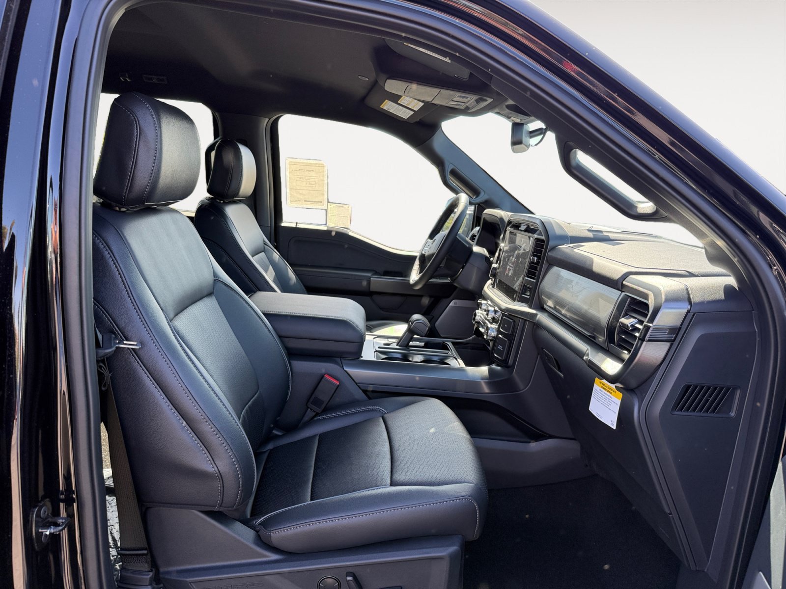 New 2026 Agate Black Metallic Ford Lariat® image 19