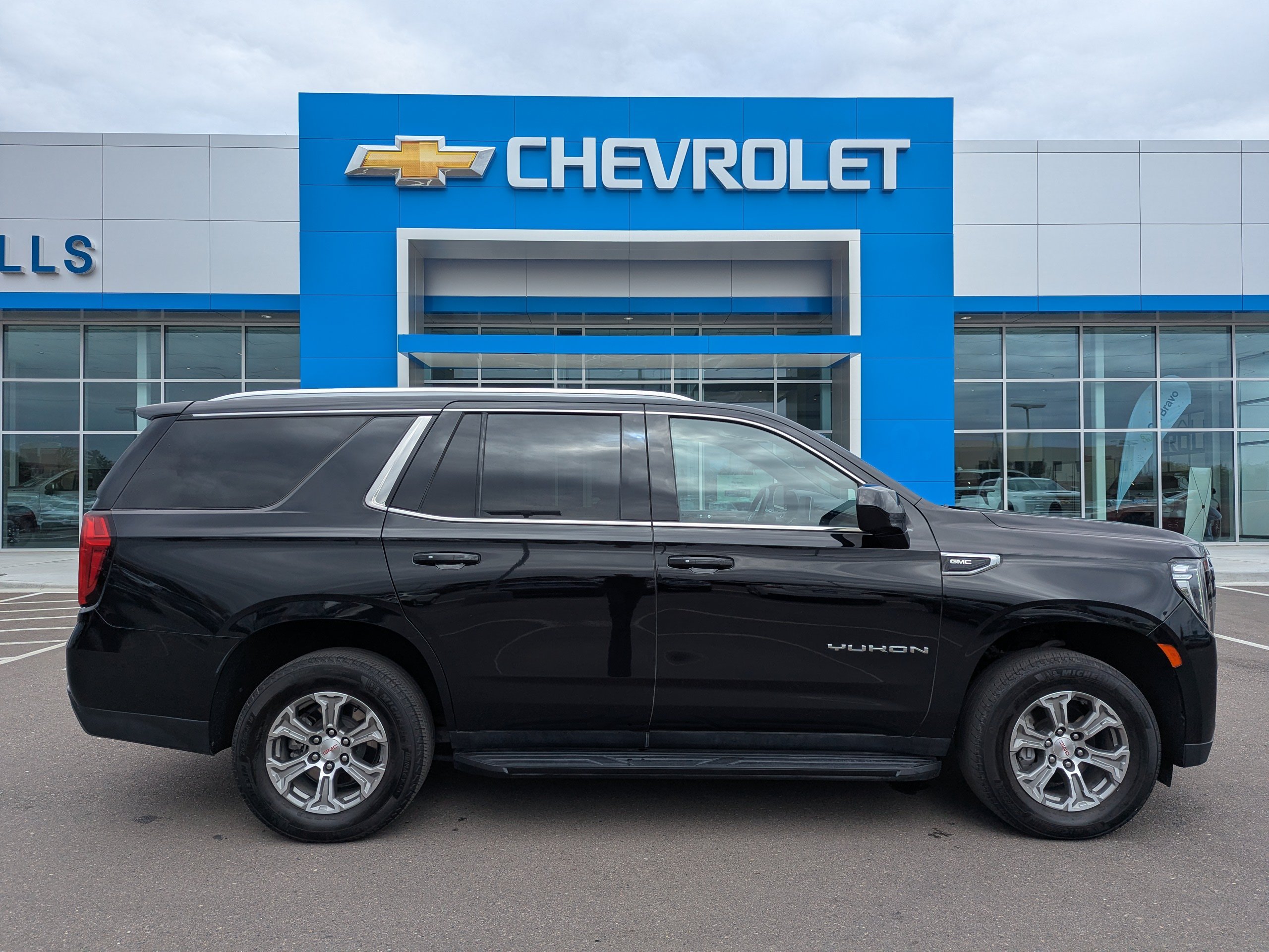 2023 GMC Yukon SLE - Photo 41