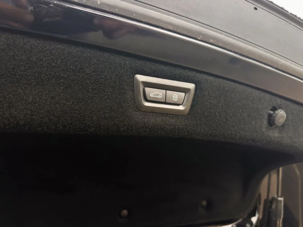 Used 2024 Black BMW M850i xDrive image 31