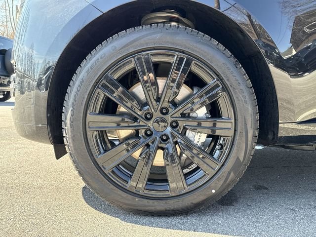 New 2026 Santorini Black Land Rover SE image 9