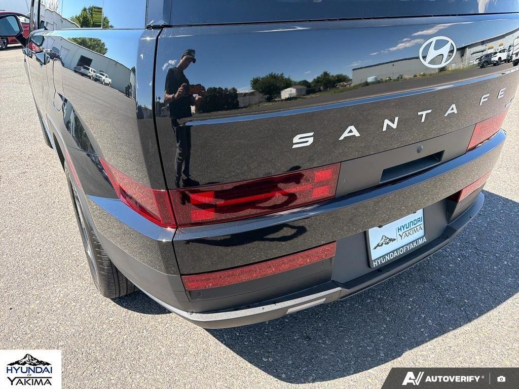 New 2026 Phantom Black Hyundai SEL image 11