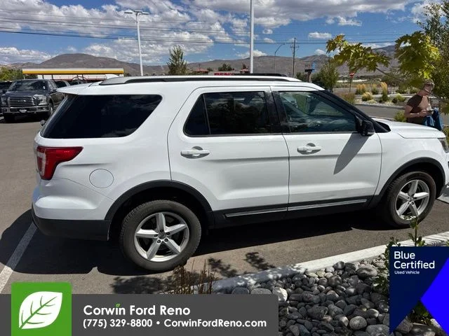 Used 2017 Oxford White Ford XLT image 9