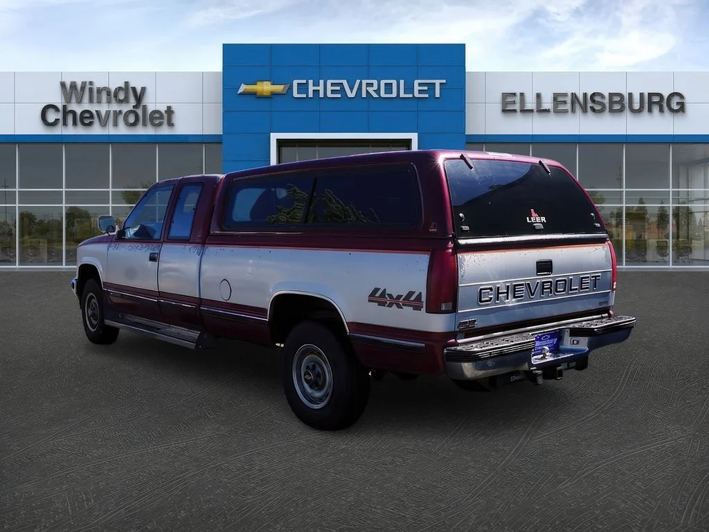 Used 1989 Red Chevrolet  image 5