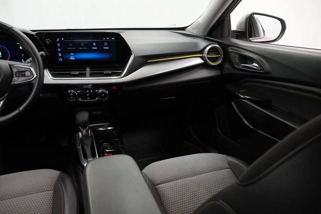 Used 2024 Sterling Gray Metallic Chevrolet LT image 15
