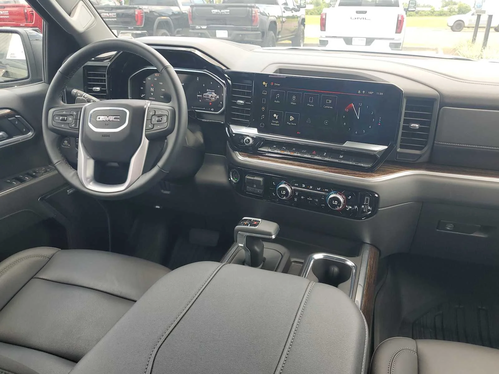 New 2026 Sterling Metallic GMC Elevation image 32