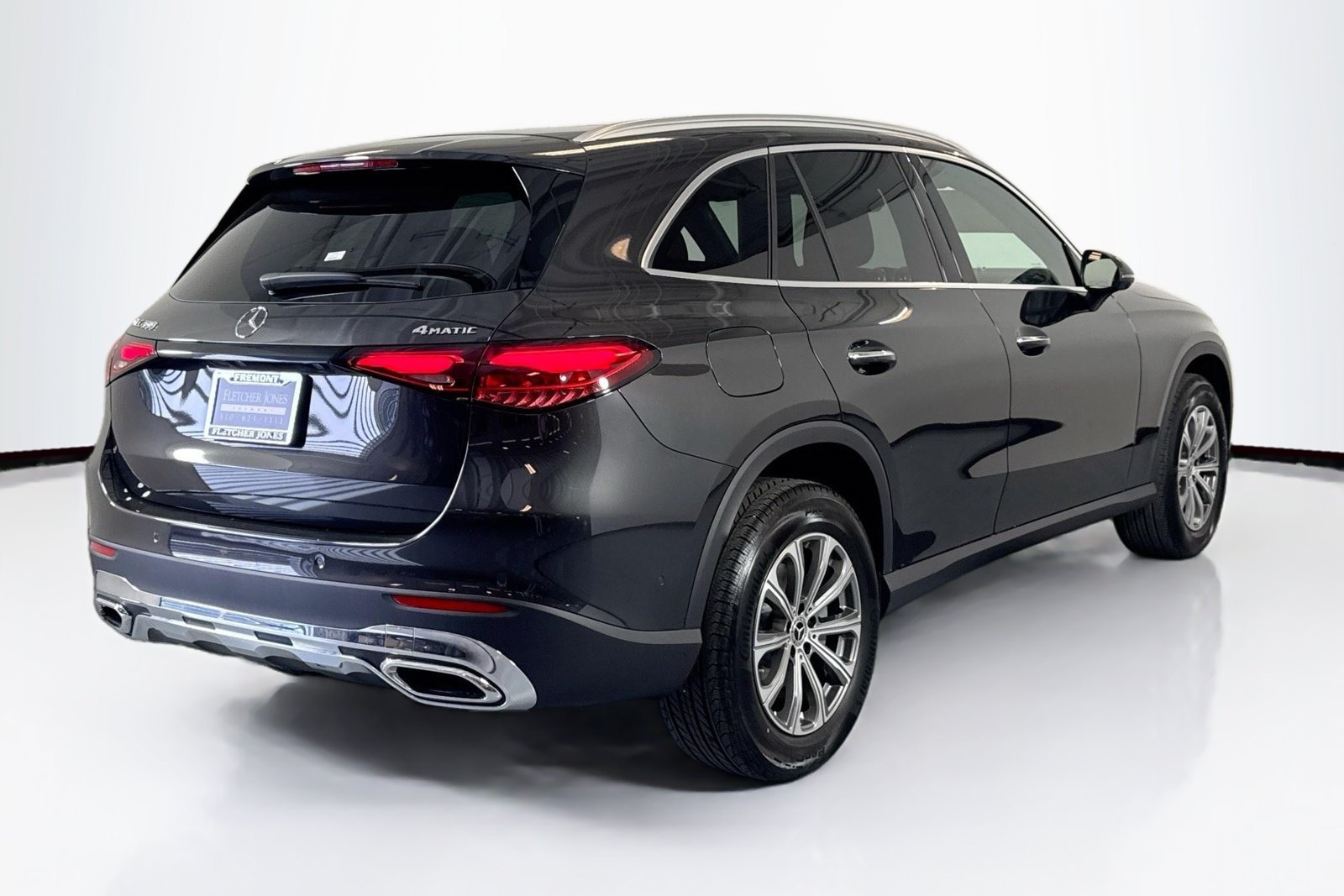 New 2026 Graphite Grey Metallic Mercedes-Benz GLC 300 image 5