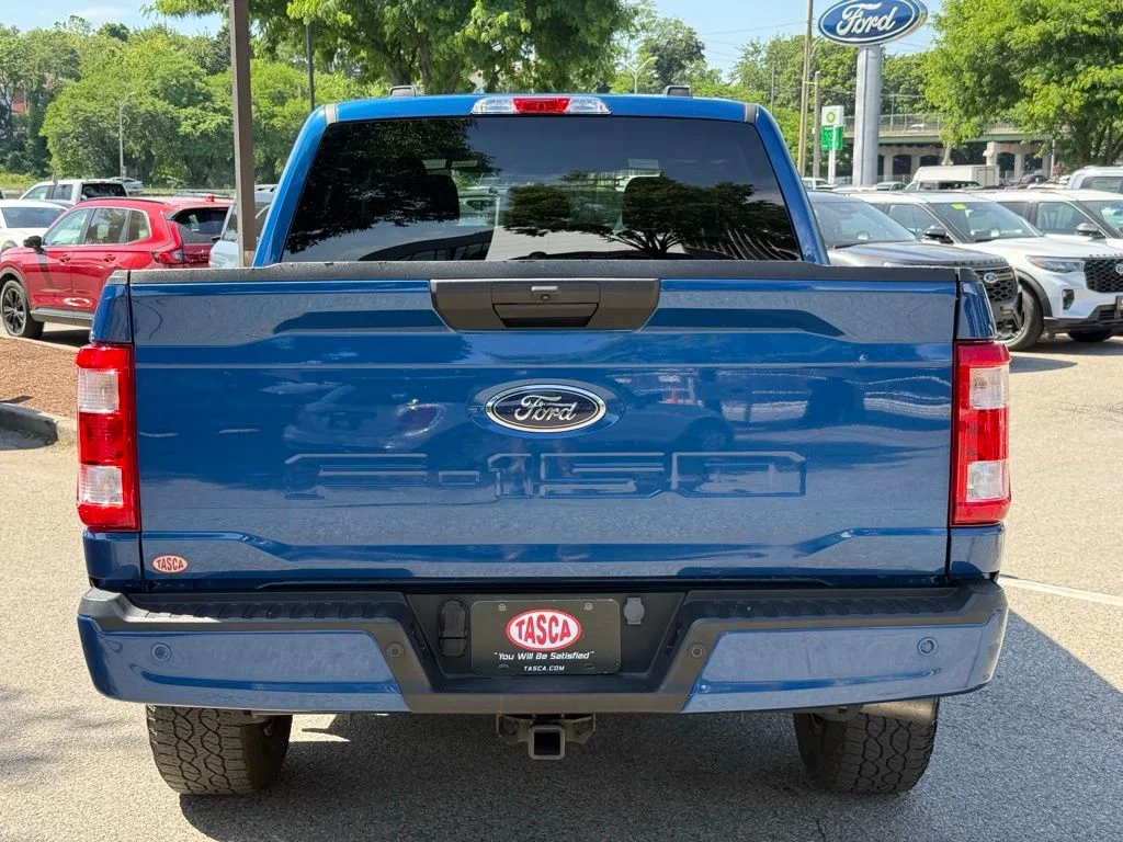 Used 2023 Blue Ford XL image 9