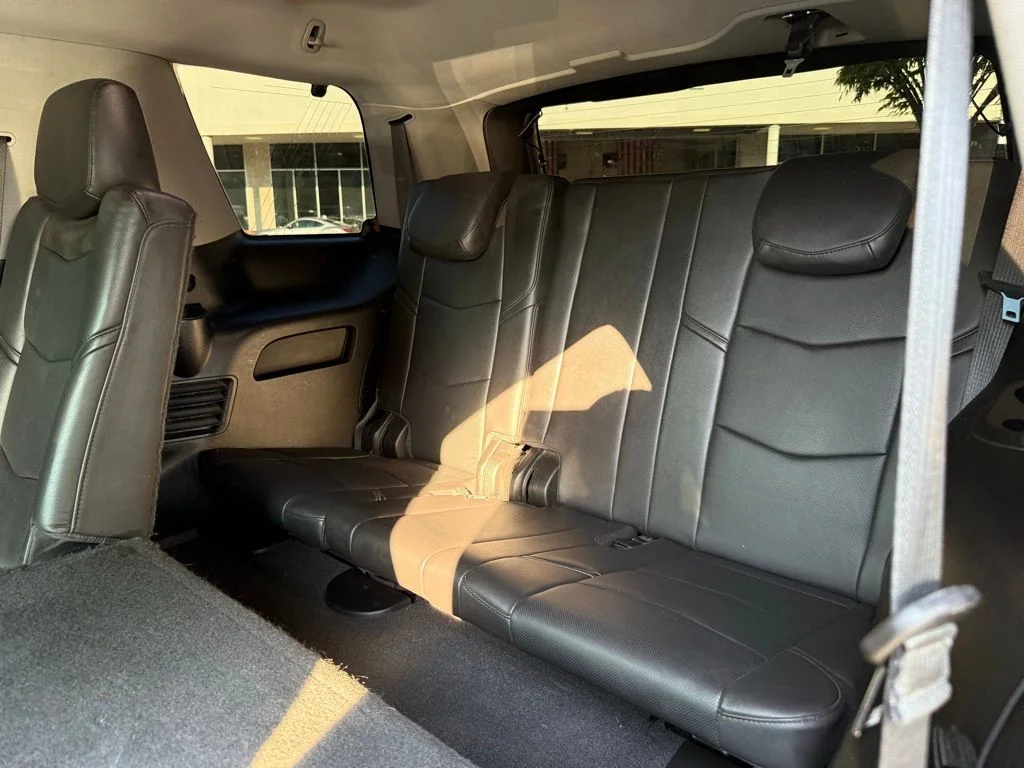 Used 2019 Gray Cadillac Luxury image 24