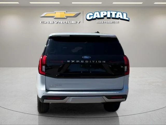 Used 2025 Silver Ford Platinum image 4