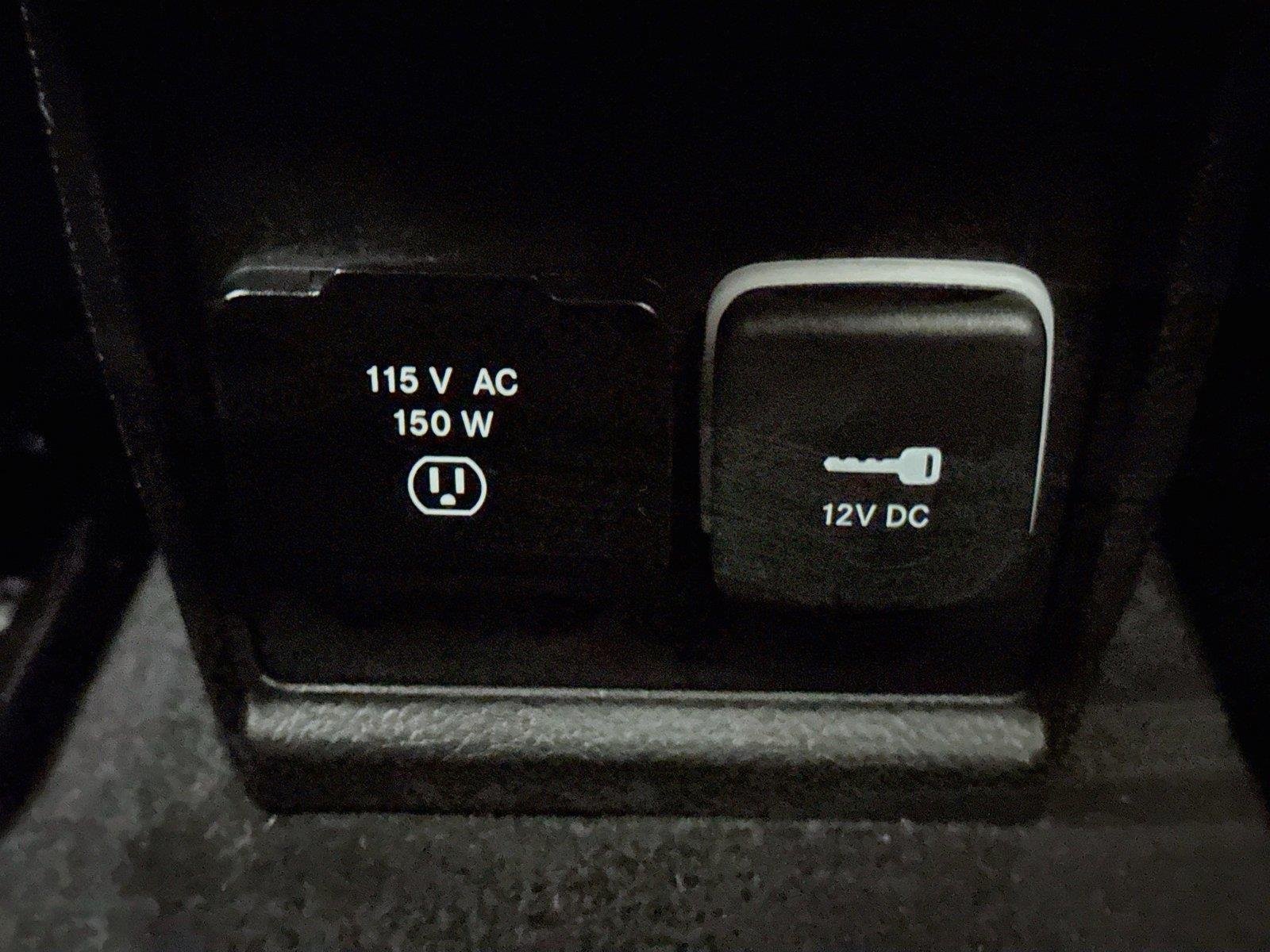 Used 2022 Bright White Clearcoat Jeep Trailhawk image 37
