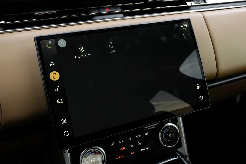 Used 2023 Black Land Rover SE image 32