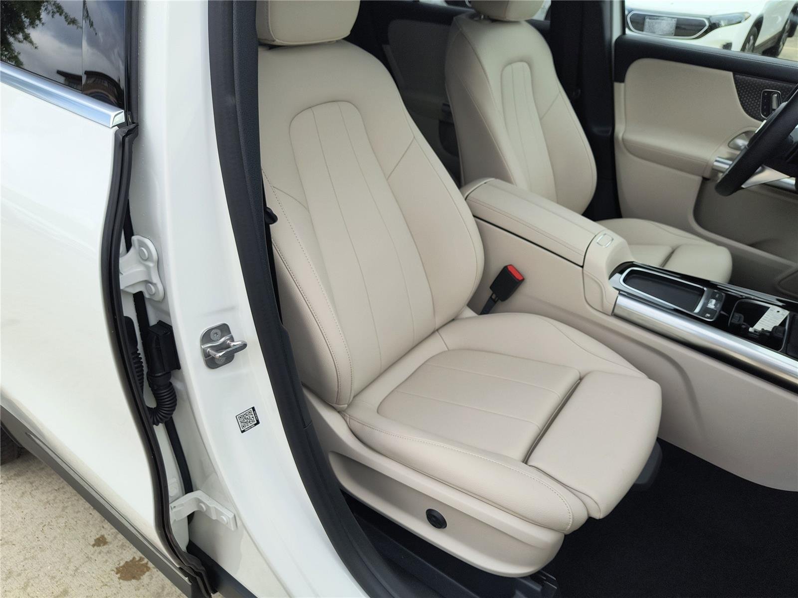 Used 2025 WHITE Mercedes-Benz GLA 250 image 22