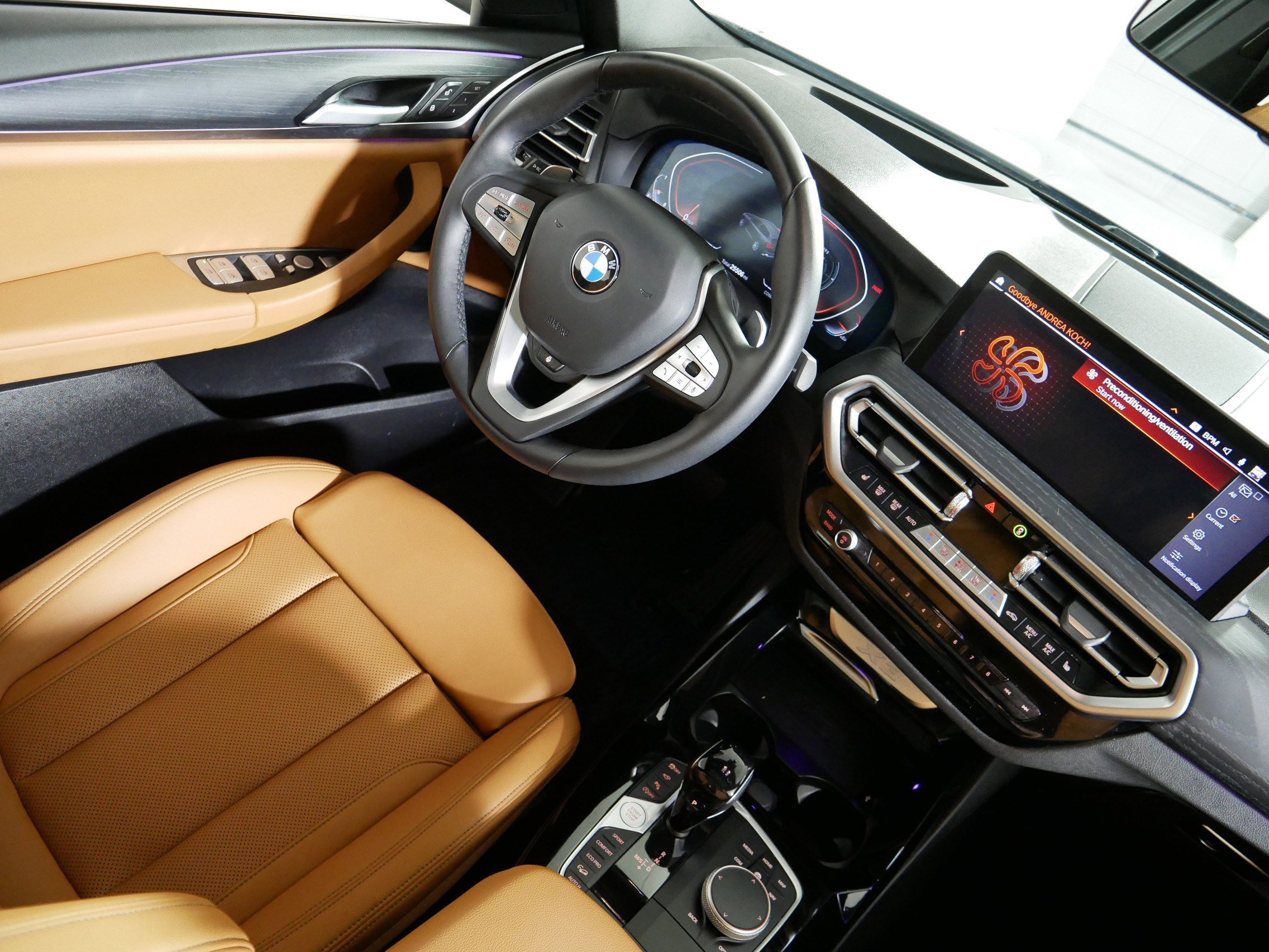 Used 2024 Skyscraper Grey Metallic BMW xDrive30i image 9