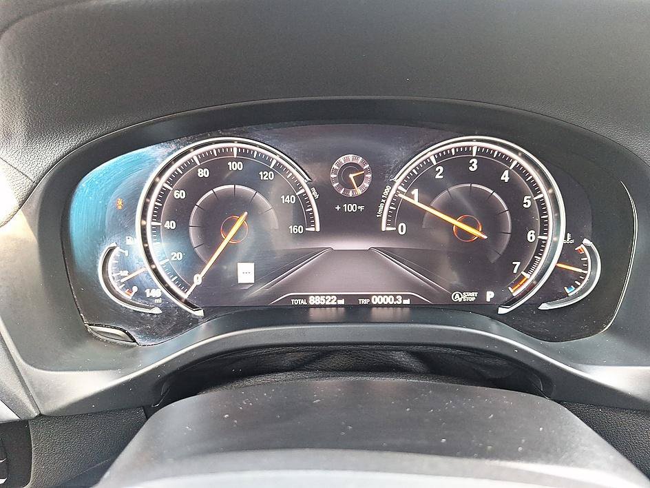 Used 2019 Blue Metallic BMW xDrive30i image 14