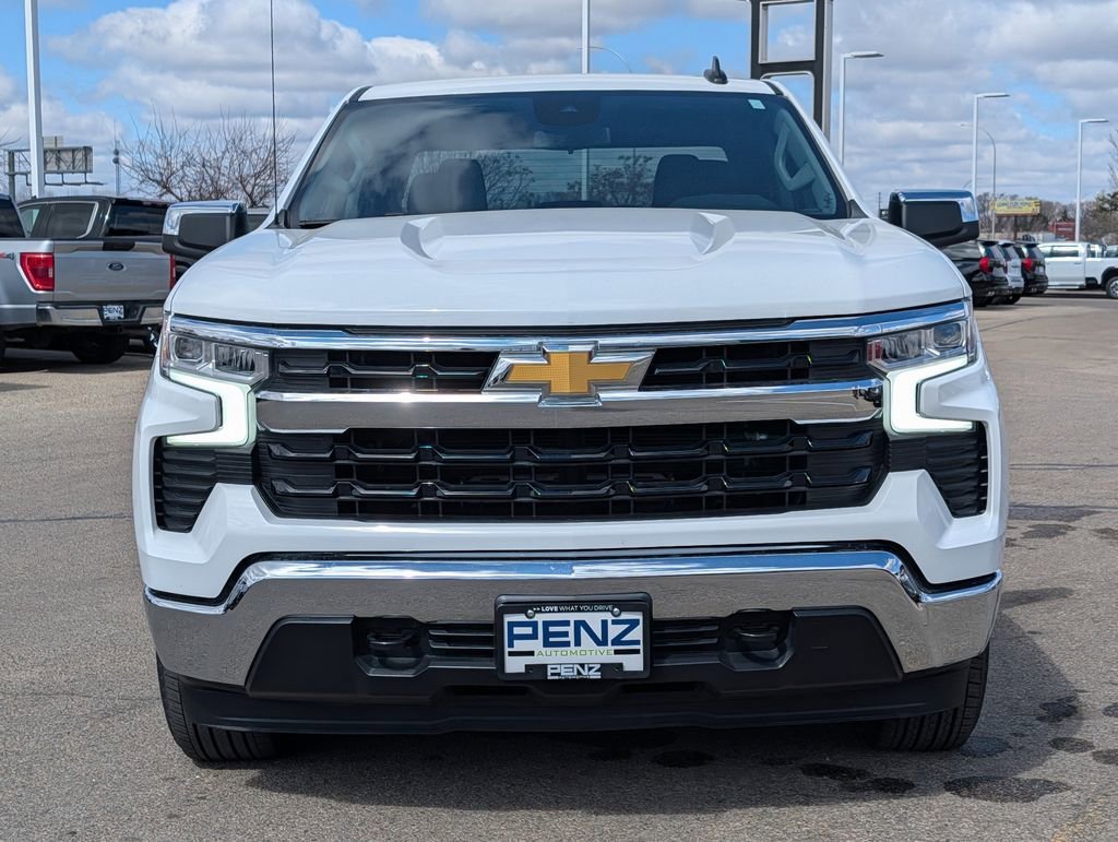 Used 2023 Chevrolet Silverado 1500 LT with VIN 3GCPDKEK2PG245817 for sale in Rochester, Minnesota