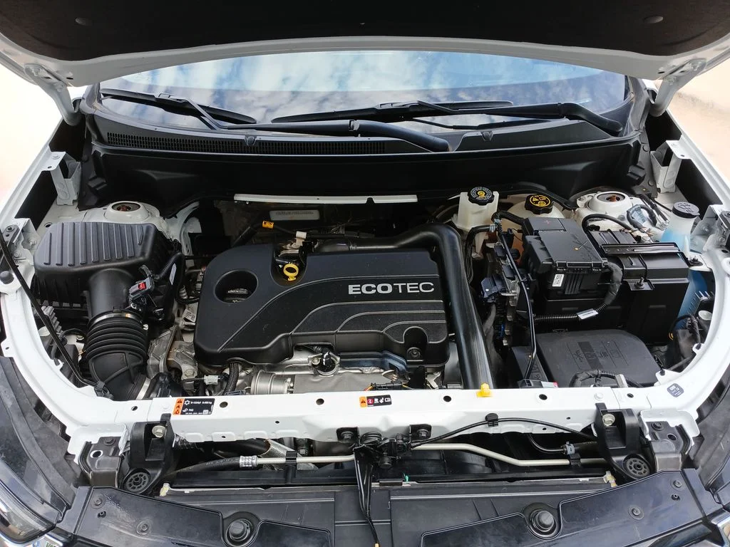 Used 2022 Beige Chevrolet Premier image 31
