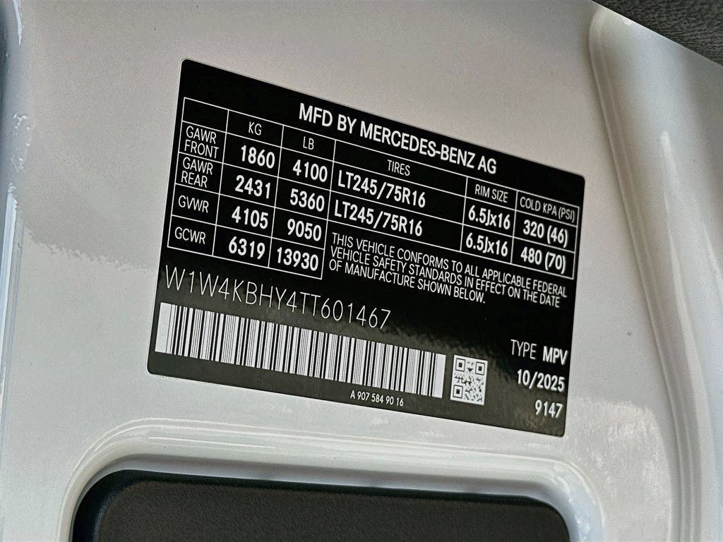 New 2026 Arctic+White Mercedes-Benz Crew 144 WB image 65
