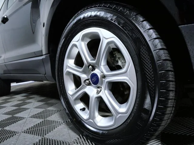 Used 2021 Ford EcoSport SE with VIN MAJ3S2GE0MC436233 for sale in Shakopee, Minnesota