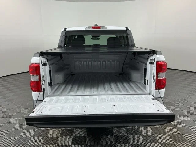 Used 2022 White Ford XLT image 9