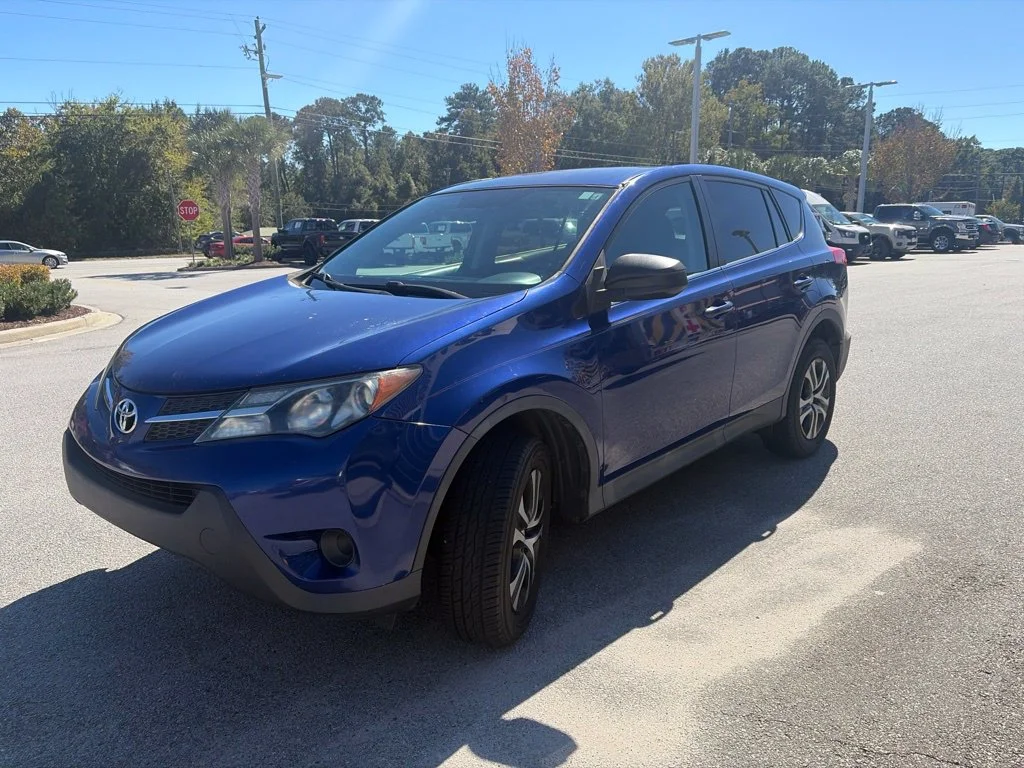 Used 2015 Blue Crush Metallic Toyota LE image 4