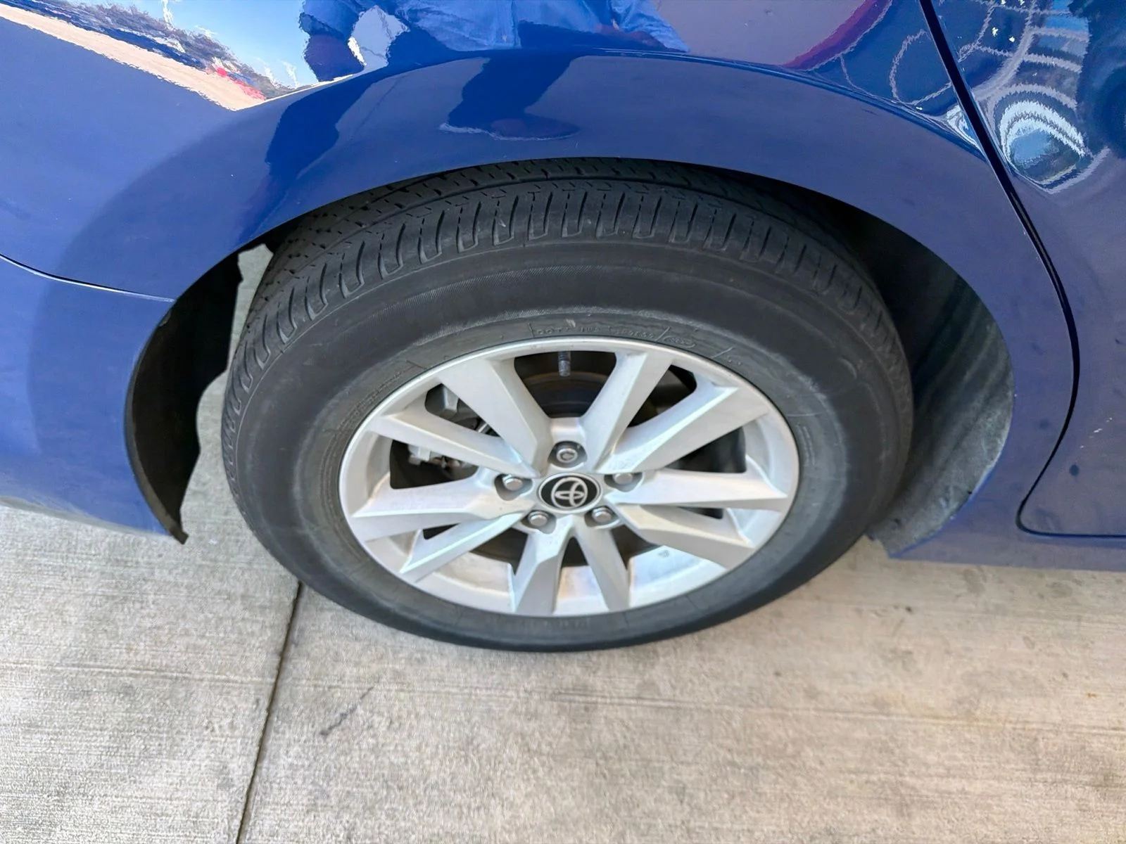 Used 2025 Blue Toyota LE image 18